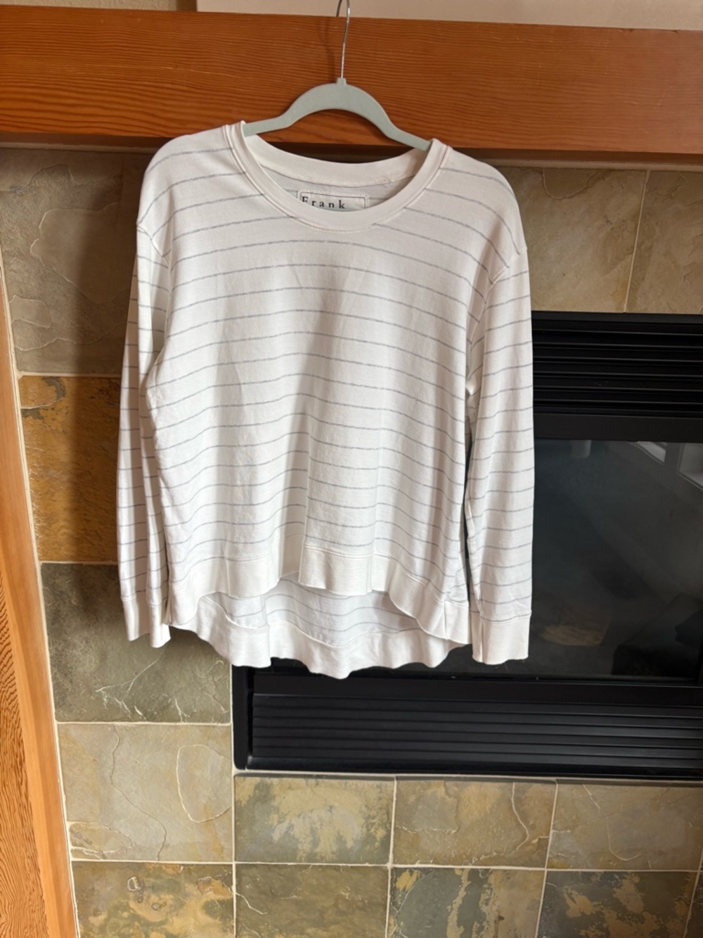 Frank & Eileen Lightweight Stripe Knit sweatshirt - White with Thin Gray Stripes